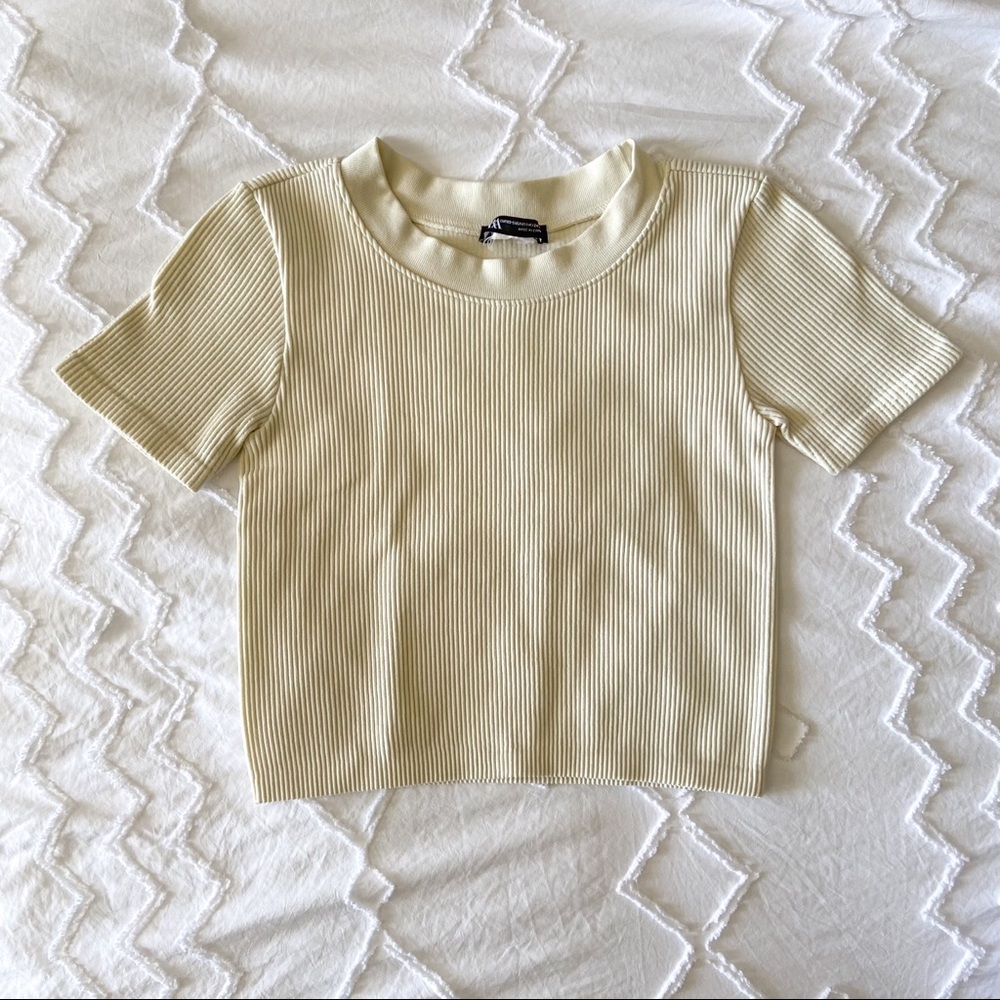 Ribbed Cropped Shirt